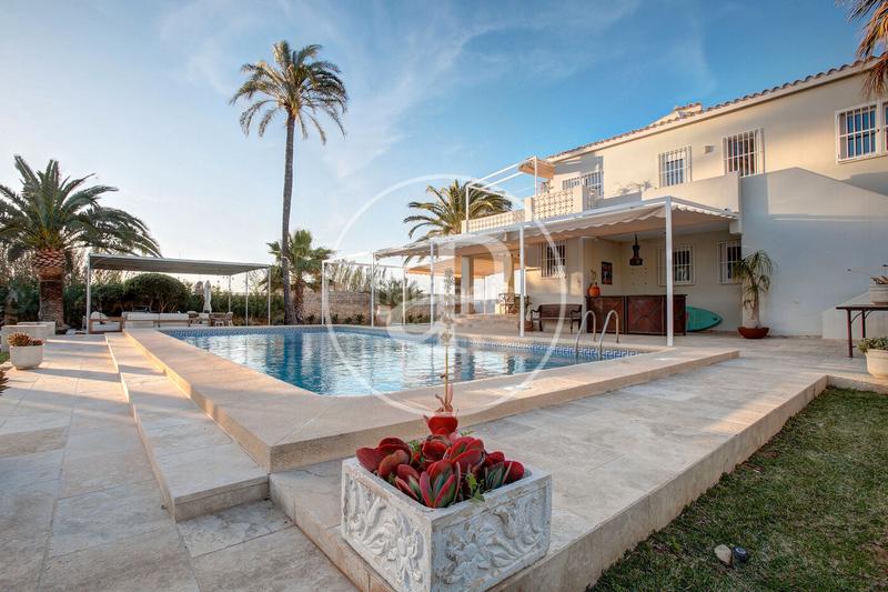 Foto 0e5a430e-ee5f-4498-bb4d-d9bac8f6364f. Lloguer casa amb calefacció aparcament piscina a Dénia