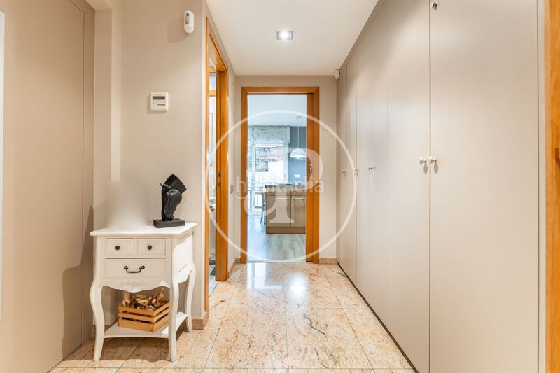 Foto 055803e8-ea53-4d95-9500-7f9b89fc1985. Casa adossada amb calefacció aparcament a Centre Sabadell