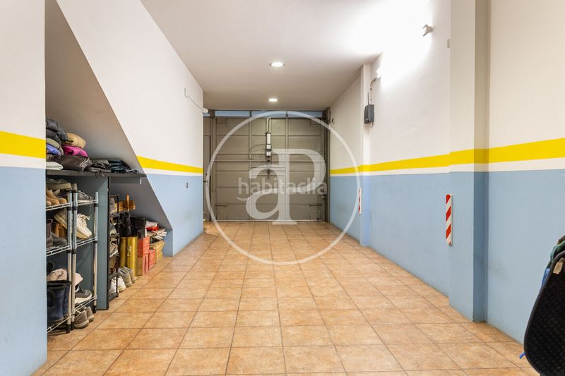 Foto d97e95a2-279f-40ea-bc3c-25d2c32d8e39. Casa adossada amb calefacció aparcament a Centre Sabadell
