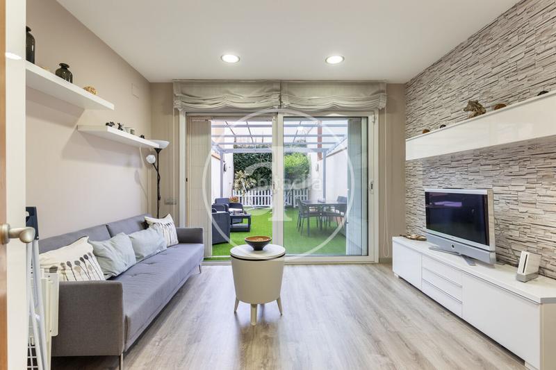 Foto 5055ce38-5375-44b7-9431-ac59eada8e52. Casa adosada casa en venta en el centro en Centre Sabadell