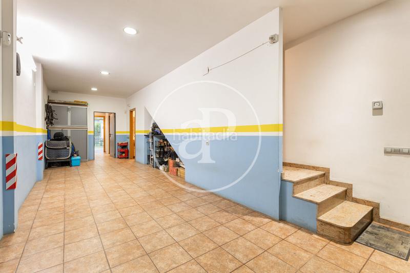 Foto 84854186-6c38-4d9f-b8a2-dbc5f678d5fa. Casa adosada casa en venta en el centro en Centre Sabadell