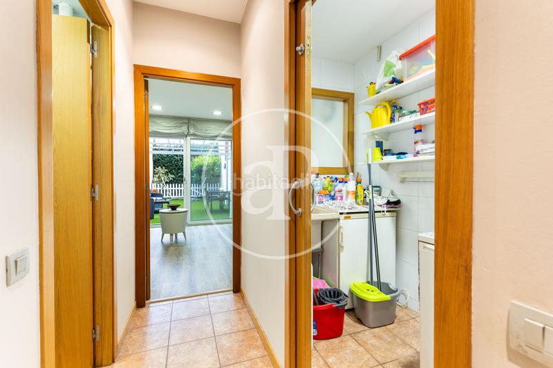 Foto 8f1cc423-d7ac-42c9-a51a-4df4a29e16f5. Casa adosada casa en venta en el centro en Centre Sabadell