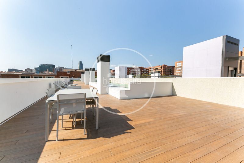 Foto 77b6f043-baad-4265-962c-29f11e5d19cd. Alquiler piso  en alquiler en 22 en Provençals del Poblenou Barcelona