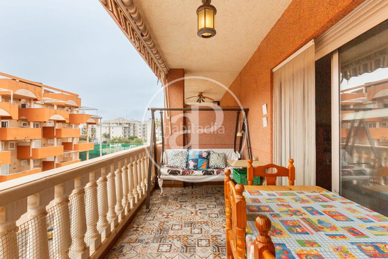 Foto 5612f9f2-853a-4901-8755-b36298777a26. Alquiler piso áticodúplex con vistas al mar en canet de berenguer en Canet d´en Berenguer