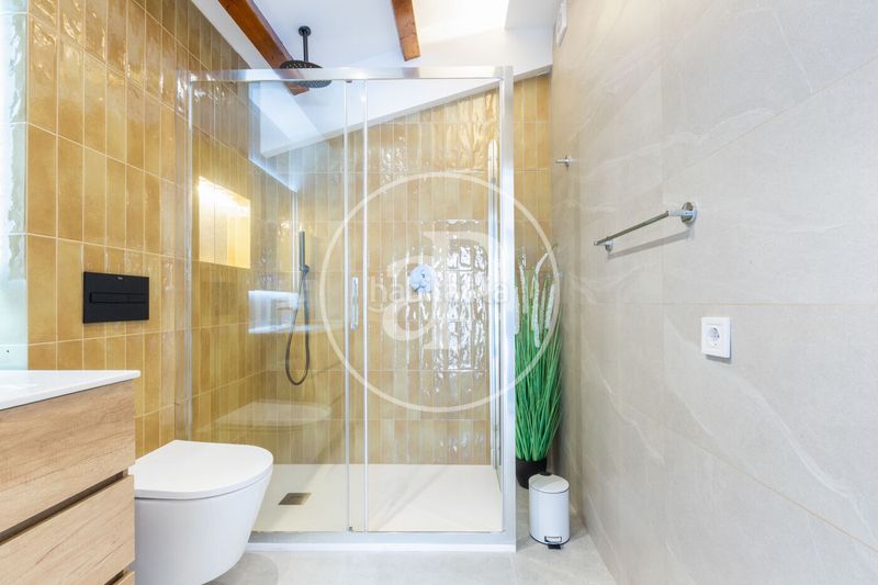 Foto 1639ced0-97a2-43f0-adcb-79e678b66c88. Dúplex amb calefacció piscina a El Botànic Valencia