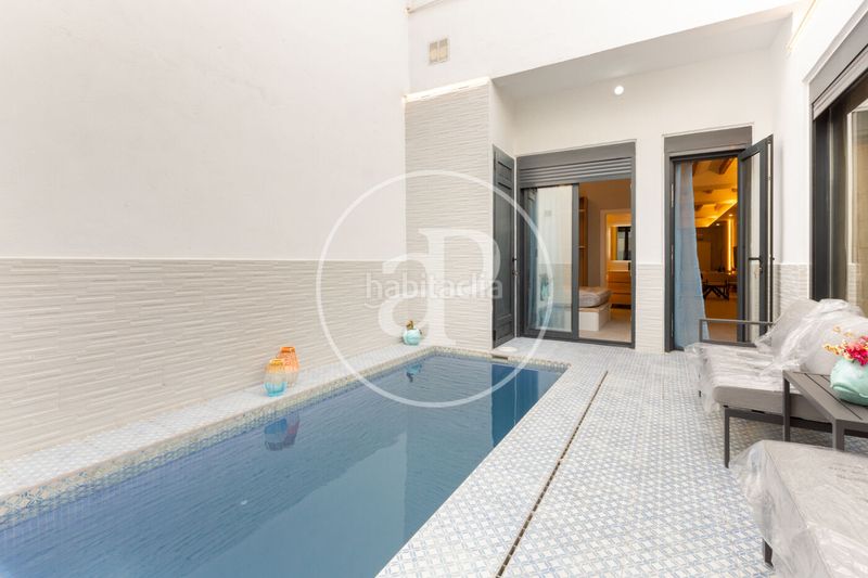 Foto 42118de8-fb99-4a93-bfae-e99da76350e0. Dúplex amb calefacció piscina a El Botànic Valencia