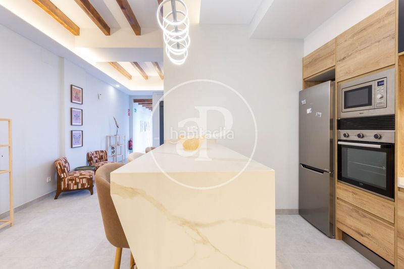 Foto 4fa082cb-6fb6-48ab-bedb-a28a921bd0f2. Dúplex amb calefacció piscina a El Botànic Valencia