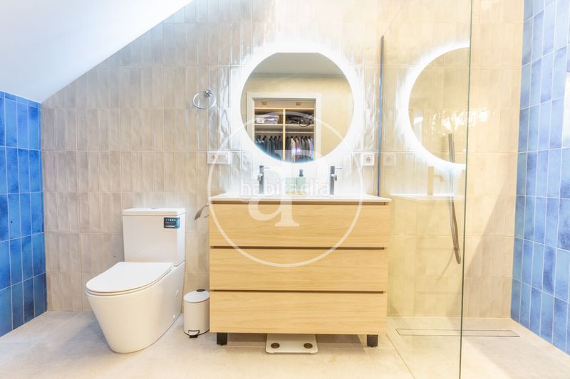 Foto 772c4d76-fe83-4f85-aa76-9a441cfab0b2. Dúplex amb calefacció piscina a El Botànic Valencia