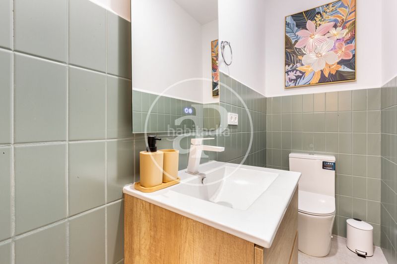 Foto 7e6825e1-dd34-4595-b95d-16358adc9ae6. Dúplex amb calefacció piscina a El Botànic Valencia