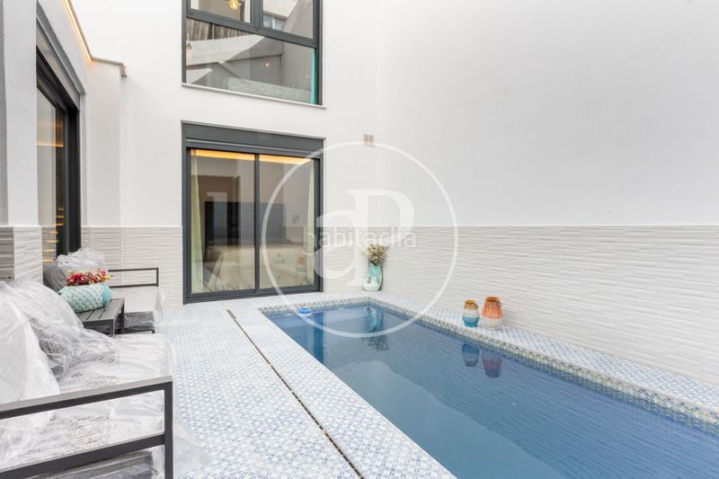 Foto f0c5f810-2a0e-41ed-83cd-4304363932a0. Dúplex amb calefacció piscina a El Botànic Valencia