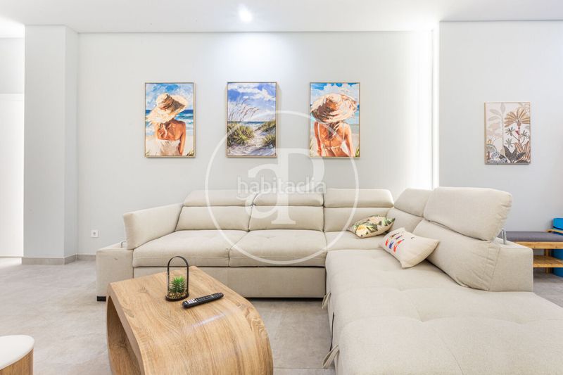 Foto f386908f-d17d-4ca7-b5c8-8e8d617fb799. Dúplex amb calefacció piscina a El Botànic Valencia