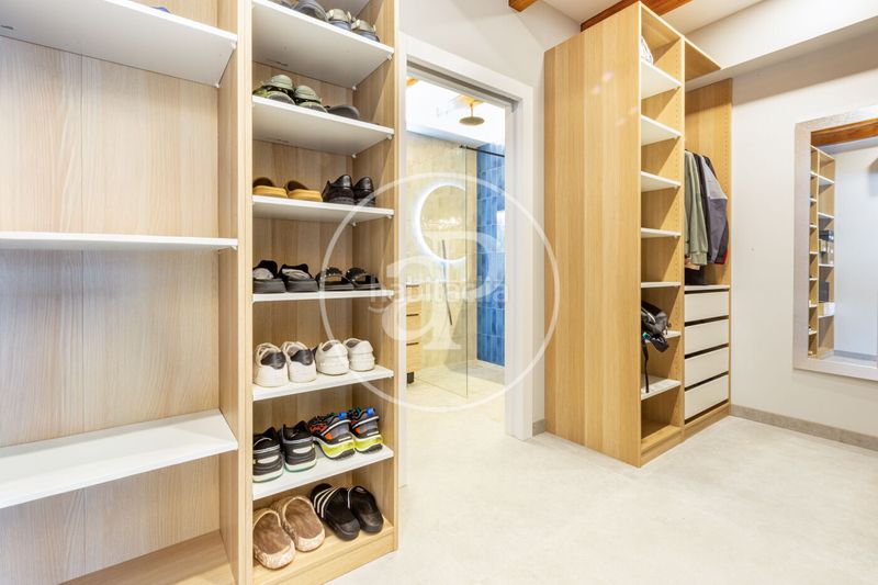 Foto f3ebd5fb-f603-4897-84c5-fa3f2077c638. Dúplex amb calefacció piscina a El Botànic Valencia