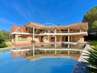 Casa a Urbanizaciones. Chalet exclusivo en venta en gandía