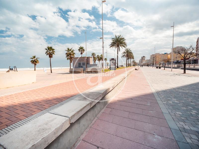 Foto f4d0309d-93bb-4add-8fdd-b572423463e8. Casa chalet exclusivo en venta en gandía en Urbanizaciones Gandia