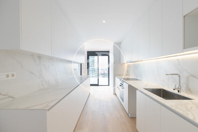 Foto 1696e928-c3e2-4bbd-95d9-87fa93be1475. Alquiler piso  en alquiler en Finestrelles en Esplugues de Llobregat