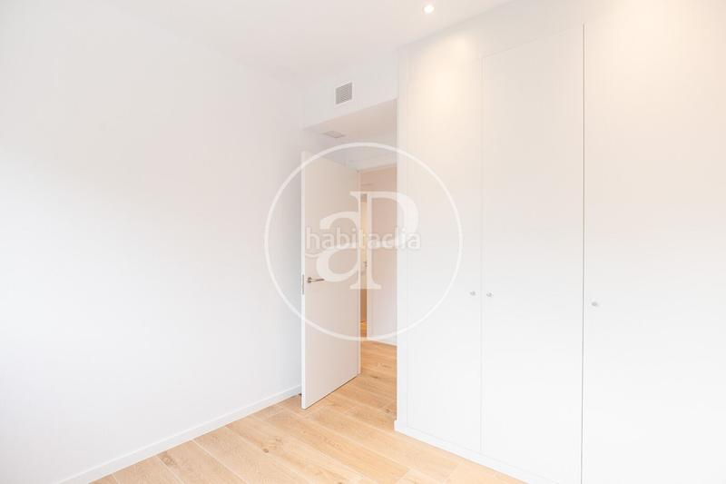 Foto 0d0089ab-af93-4e85-acaf-138744aa8bd7. Rent flat with heating parking pool in Finestrelles Esplugues de Llobregat