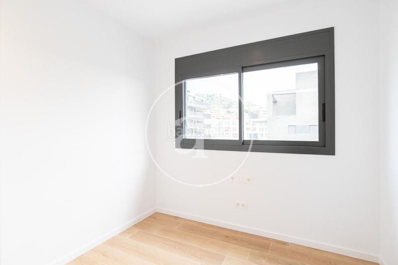 Foto 59926f58-5b8e-46ac-9410-49ccbc327b5a. Rent flat with heating parking pool in Finestrelles Esplugues de Llobregat