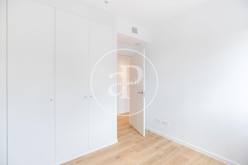 Foto 62b935bd-b808-43db-91c3-af9920b398e5. Rent flat with heating parking pool in Finestrelles Esplugues de Llobregat