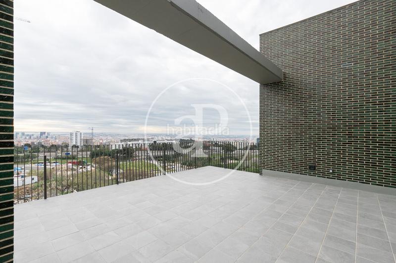 Foto 72adb7d8-114a-4cf1-bb73-2253d55dcb30. Rent flat with heating parking pool in Finestrelles Esplugues de Llobregat