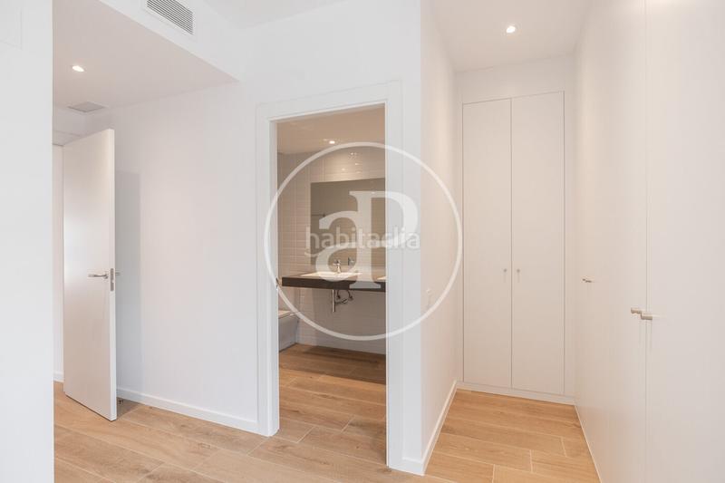 Foto a24a4a22-9f79-472e-bfd2-86c6a96ba278. Rent flat with heating parking pool in Finestrelles Esplugues de Llobregat