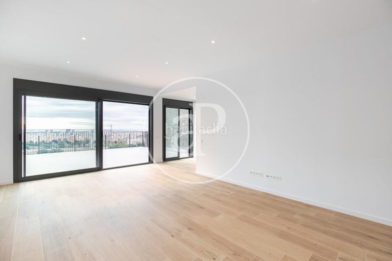 Foto f25003ab-38cc-470a-8c79-7ceb529cca3a. Rent flat with heating parking pool in Finestrelles Esplugues de Llobregat