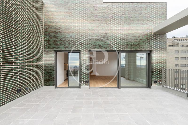 Foto fef396cc-673a-428a-aee9-57f723abcc6b. Rent flat with heating parking pool in Finestrelles Esplugues de Llobregat