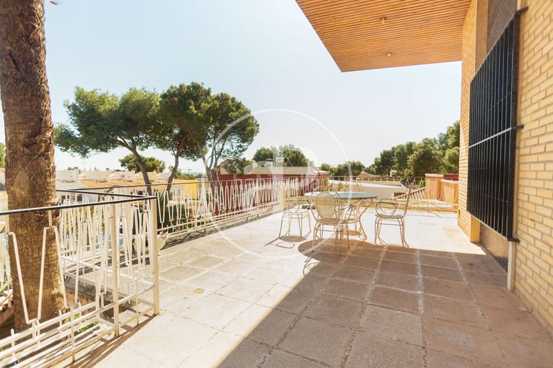 Foto d52443d2-41f9-4b45-b0eb-3c5d422d8ae8. Casa  en venta en el vedat en Zona Avenida Alta - Auditorio Torrent