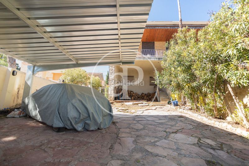 Foto f11e875f-e7e5-4ec2-8f14-b73eb9ad8912. Casa  en venta en el vedat en Zona Avenida Alta - Auditorio Torrent