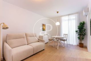 Affitto Appartamento  C. de na jordana. Piso en alquiler en el carmen