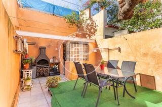 Casa adossada  Carrer de sant pau. Casa en venta en el centro de sabadell