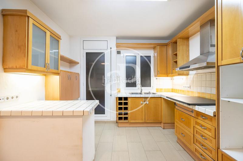 Foto 42369100-797b-45cd-8d1b-8ccc9e7eaac2. Piso  en venta en sant antoni en La Nova Esquerra de l´Eixample Barcelona