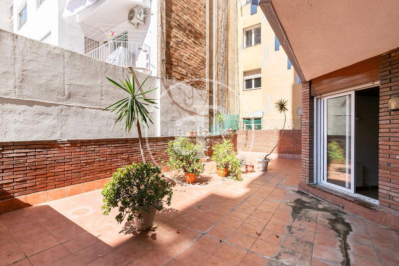 Foto 9c5bc52f-307a-4956-9475-a340a791e140. Piso  en venta en sant antoni en La Nova Esquerra de l´Eixample Barcelona
