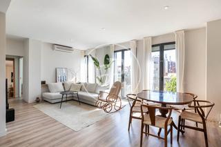 Appartamento  Gran via de les corts catalanes. Ático en venta en gran vía