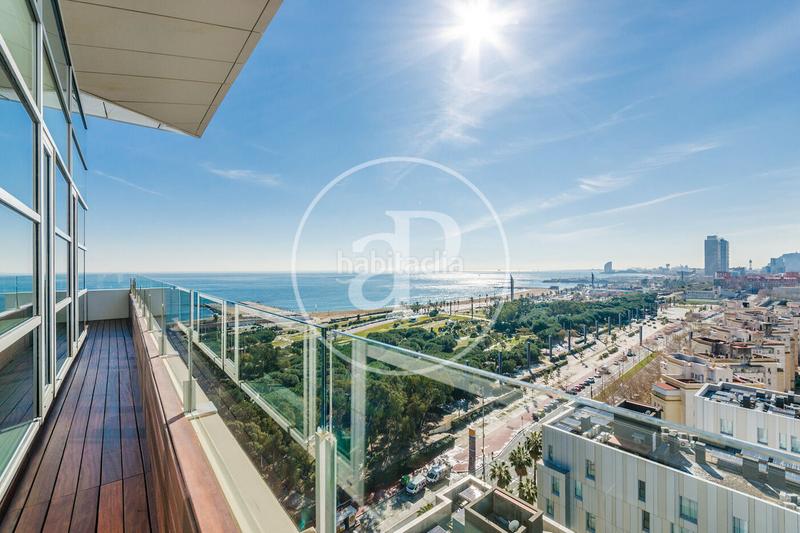 Foto 15d95c0f-ea8a-45be-8c08-eefea898aa47. Rent penthouse with heating parking in Poblenou Barcelona