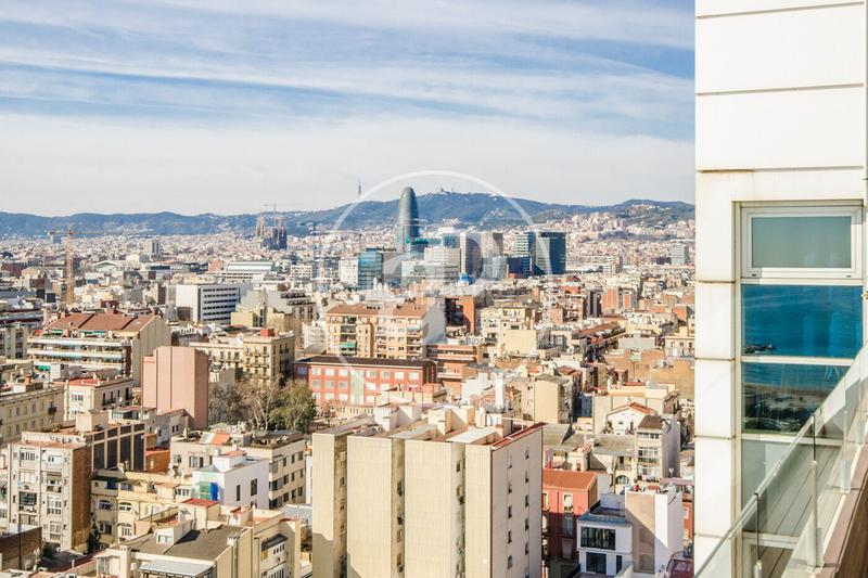 Foto c941d29b-a108-4162-b75d-90b2f5837d11. Rent penthouse with heating parking in Poblenou Barcelona