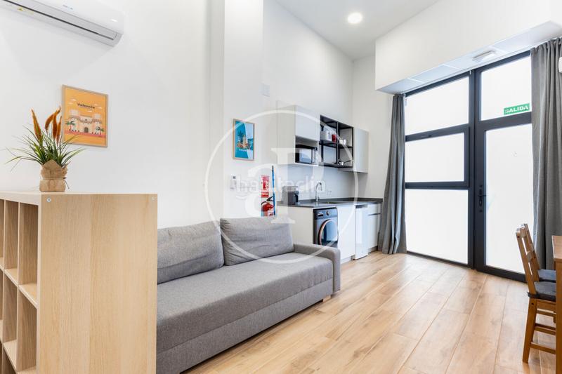 Foto 6d762d23-b905-49b5-944b-960674a247c5. Loft apartamento turístico en venta en benicalap en Valencia
