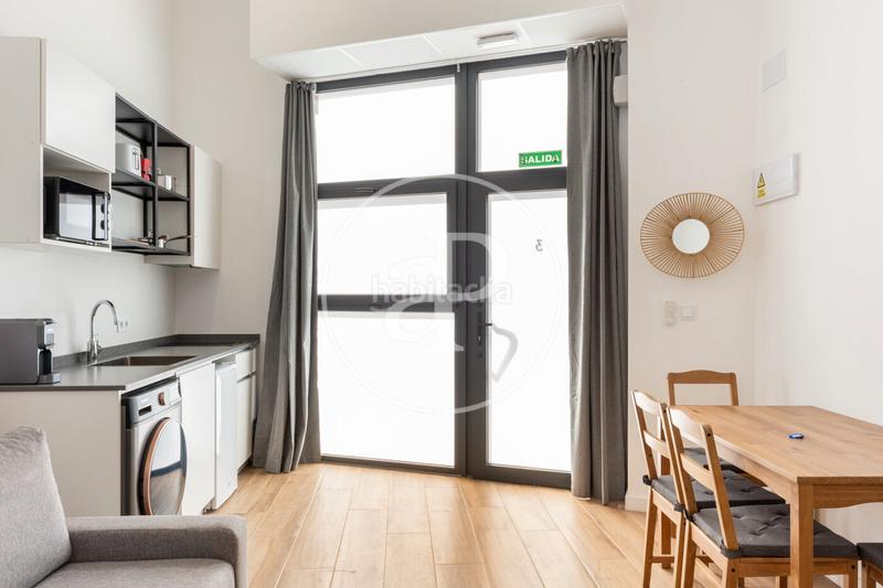 Foto 75b3471e-8b25-4916-ab0a-50f55f2111fc. Loft apartamento turístico en venta en benicalap en Valencia