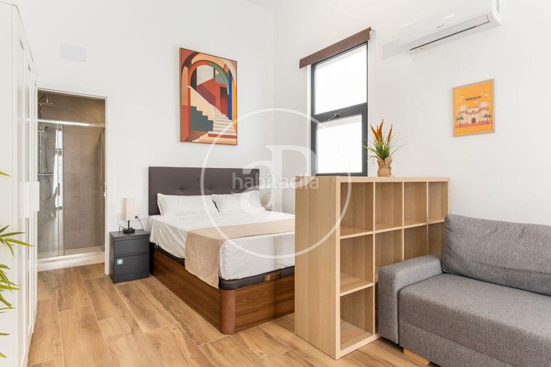 Foto 915b27ce-525c-4c2a-8996-6a65e47e1bac. Loft apartamento turístico en venta en benicalap en Valencia