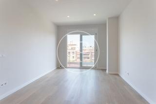 Etagenwohnung  Avinguda meridiana. Piso en venta en el fort pienc