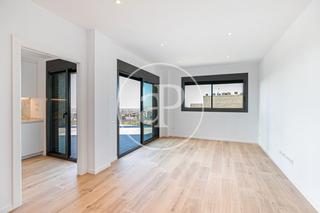 Miete Etagenwohnung  Carrer de joan de la cierva. Piso en alquiler en finestrelles