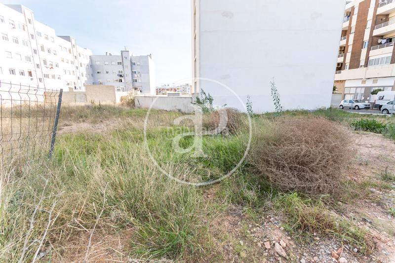 Foto 0d7aeb6b-1393-4502-b7da-5a9f7bd21036. Terrain résidentiel dans Moncada