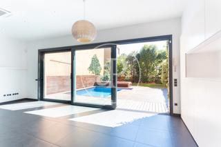 Location Maison jumelée à Vila de Gràcia. Casa en alquiler en gràcia