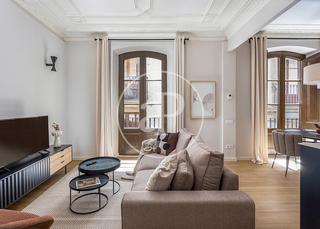Location Appartement  Carrer d'en serra. Piso en alquiler en el gótico
