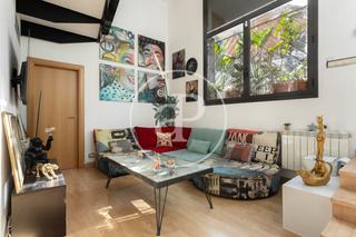 Appartement  C. de poblet. Dúplex en venta en la calle de poblet