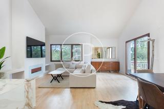 Lloguer Casa  C. 20. Villa en alquiler en el bosque