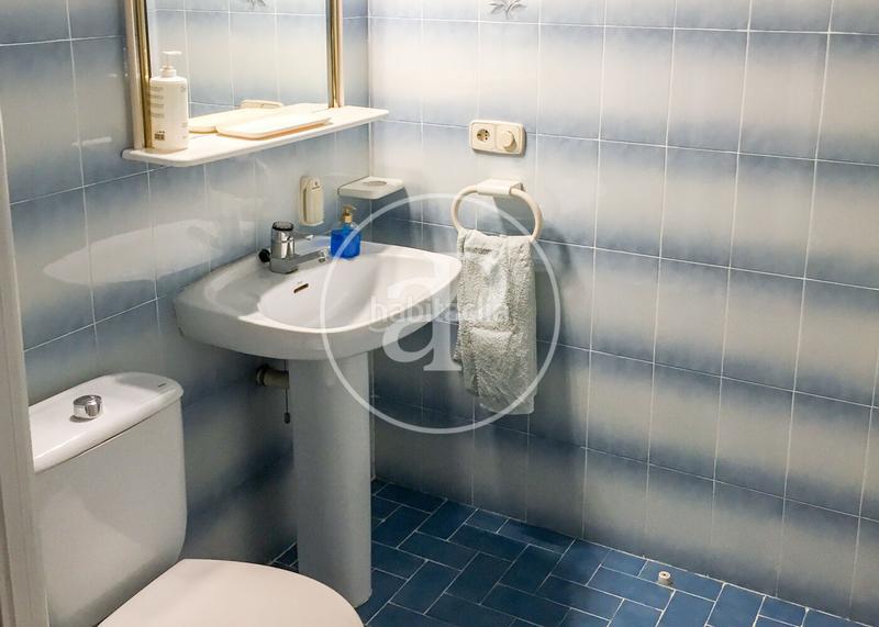 Foto 15ba1b35-2163-4c2c-81b1-a30e8d379520. Casa  en venta en Ca n'Aurell Terrassa