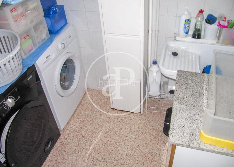 Foto af55b27e-8603-45f7-9600-d4f39d0ab012. Casa  en venta en Ca n'Aurell Terrassa