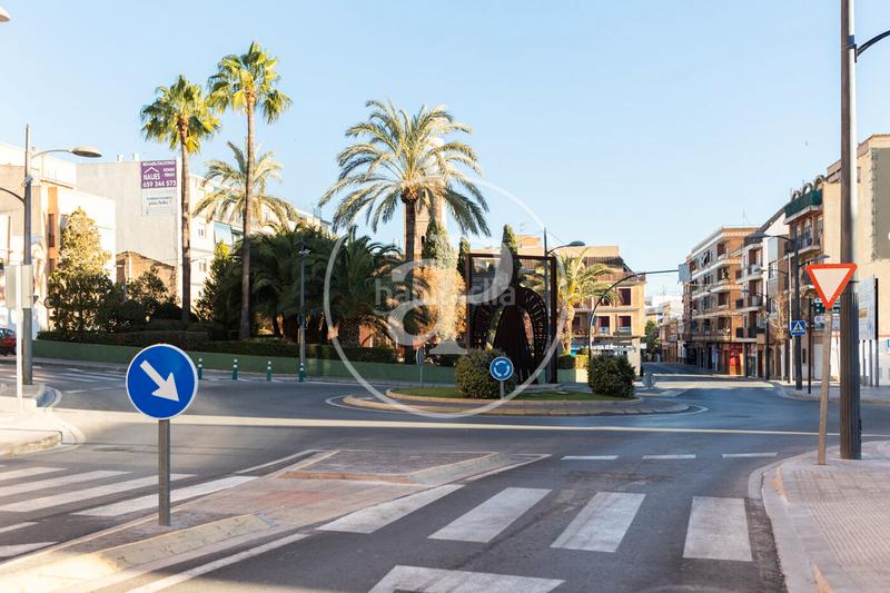 Foto a3135270-9278-416c-a450-e3692a9bca8f. Casa adossada amb calefacció a El Alborgí Paterna