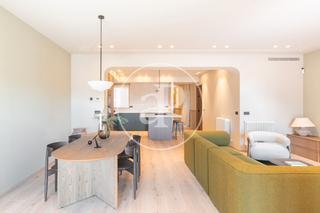 Piso  Carrer de còrsega. Ático en venta al lado de paseo de gracia