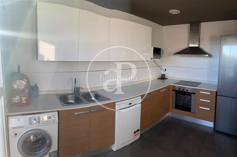 Foto b30b9729-0767-4d77-bd8e-5deb8f9dc145. Affitto attico con riscaldamento parcheggio piscina in Almenara